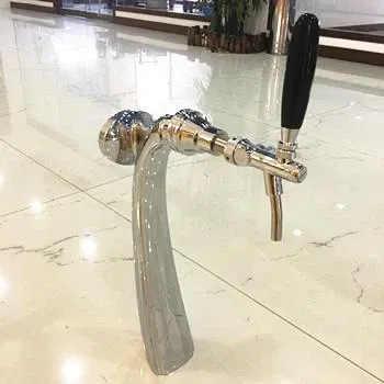発光ダイオード付き縦型ビアタワー